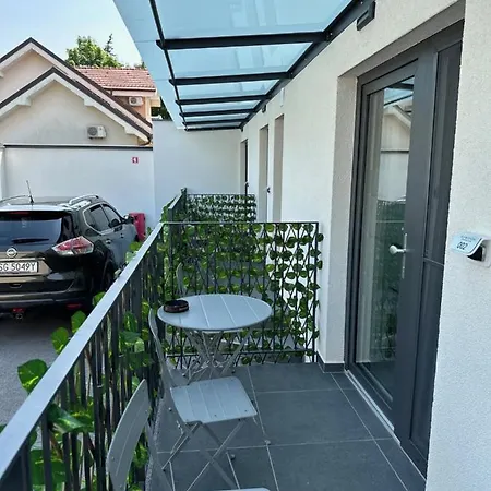 Villa Magdalena Apartments & Rooms Maribor Extérieur photo